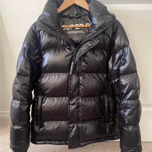 Aritzia The Super Puff ™️ High-Gloss, size small - Picture 6 of 6